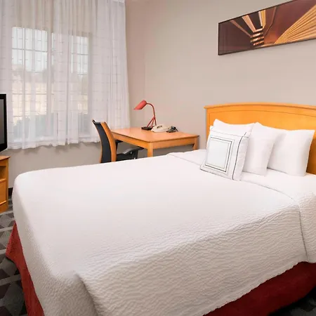 Towneplace Suites By Marriott Albuquerque Airport Exterior photo